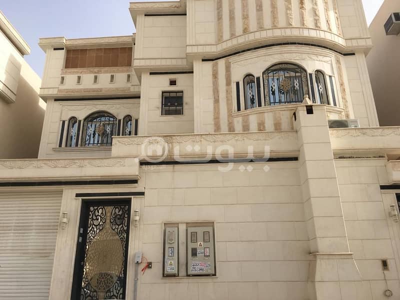 Villa of one floor and two apartments for sale in Al Rimal, East of Riyadh