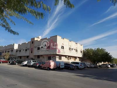 عمارة سكنية 21 غرف نوم للبيع في الرياض، منطقة الرياض - عمارتين (عزاب و عوائل)