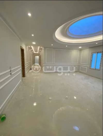 5 Bedroom Flat for Sale in Dhahran, Eastern Region - Apartment for sale in al-shulah neighborhood Dammam Dammam