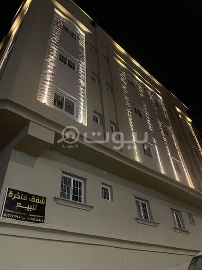 4 Bedroom Apartment for Sale in Madina, Al Madinah Region - Apartment with extension inside Hidd