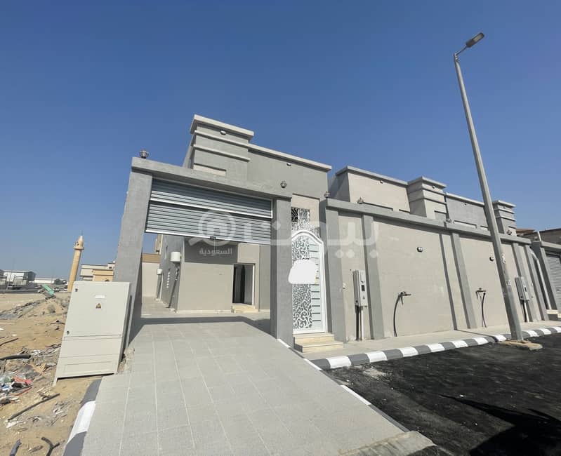 2-Floor Villa with an annex for sale in Al Manar, Dammam
