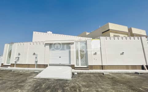 3 Bedroom Floor for Sale in Dammam, Eastern Region -