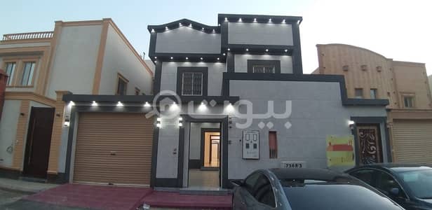 3 Bedroom Villa for Sale in Riyadh, Riyadh Region - Internal Staircase Villa And Apartment For Sale In Al Aziziyah, South Riyadh