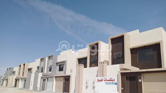 6 Bedroom Villa for Sale in Buraydah, Al Qassim Region - فيلا للبيع حي الرفيعه بريدة