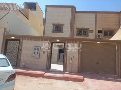 3 Bedroom Floor for Sale in Riyadh, Riyadh Region - Floor for sale in Al Aziziyah district, south of Riyadh