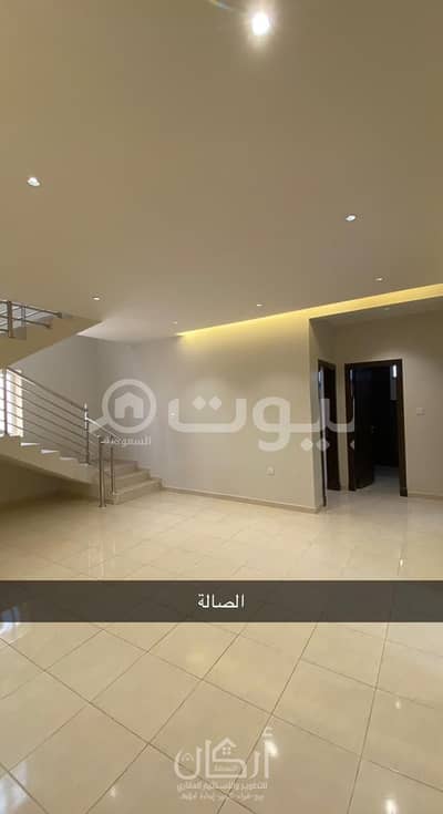 4 Bedroom Flat for Sale in Riyadh, Riyadh Region - شقة عوائل دورين للبيع حي الملقا، شمال الرياض