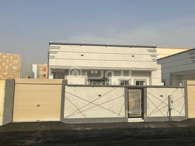 4 Bedroom Floor for Sale in Jeddah, Western Region -