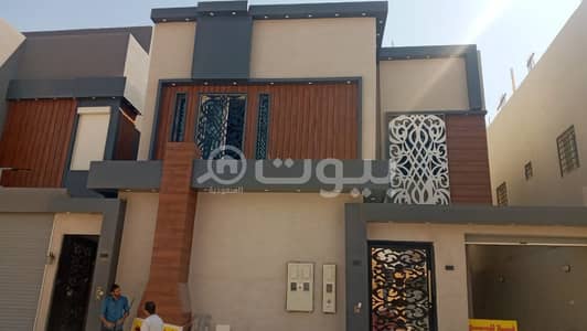4 Bedroom Villa for Sale in Riyadh, Riyadh Region - Interior staircase villa with two apartments for sale in Al Rimal, east of Riyadh