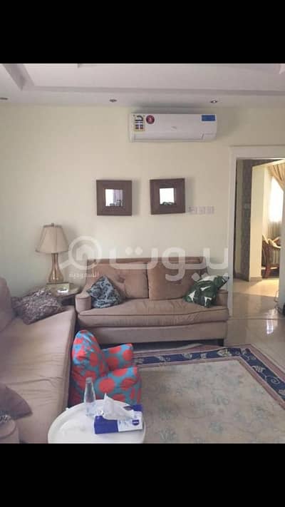 5 Bedroom Villa for Sale in Riyadh, Riyadh Region - للبيع فيلا زاوية درج صالة، بحي المونسية شرق الرياض