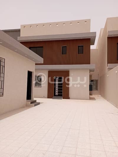 5 Bedroom Villa for Sale in Unayzah, Al Qassim Region -