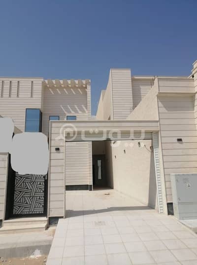 7 Bedroom Villa for Sale in Unayzah, Al Qassim Region -