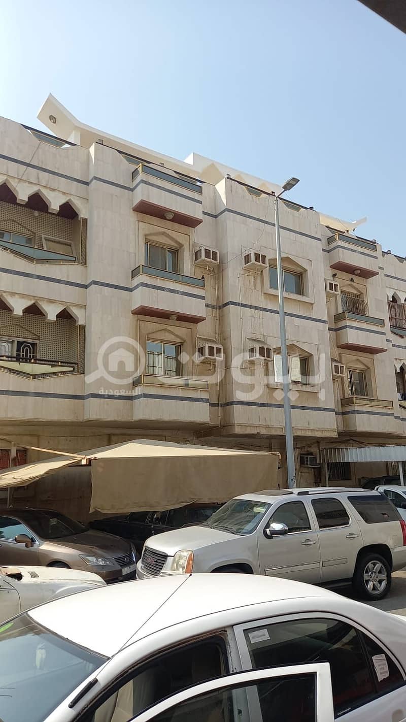 عمارة للبيع في حي الصفا، شمال جدة