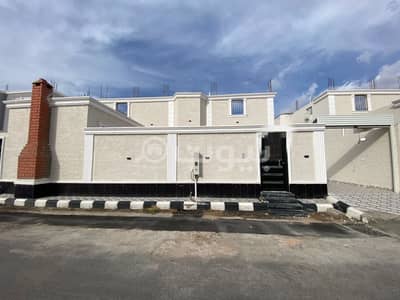 6 Bedroom Floor for Sale in Taif, Western Region - Separated Floor For Sale In Sultanah District, Taif,