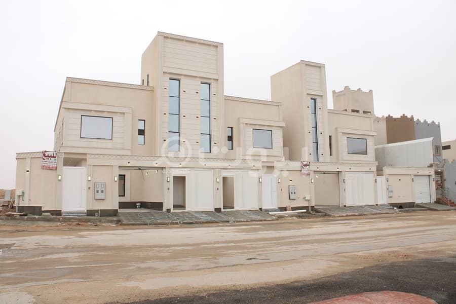 للبيع ادوار ارضية و علوية، بحي طويق، غرب الرياض