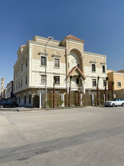 عمارة سكنية 3 غرف نوم للبيع في الرياض، منطقة الرياض - للبيع عماره بالغدير شقق تصميم اندلسي ٩٠٠م
