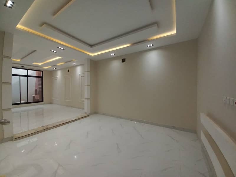 Villa in Riyadh，East Riyadh，Al Rimal 4 bedrooms 1300000 SAR - 87514454