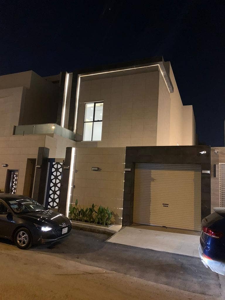 Villa in Riyadh，North Riyadh，Hittin 4 bedrooms 4200000 SAR - 87526023