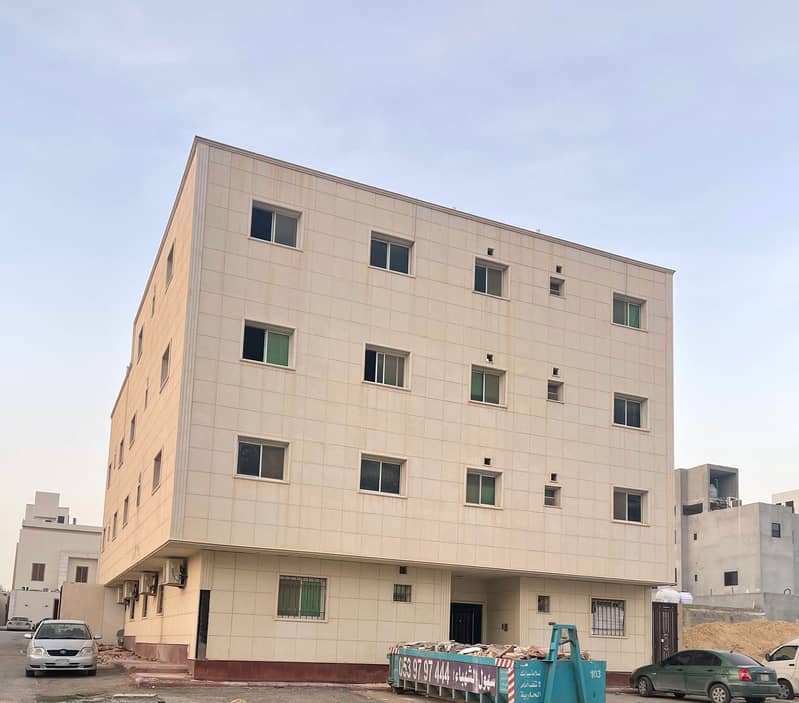 عمارة سكنية للبيع حي القيروان ، شمال الرياض