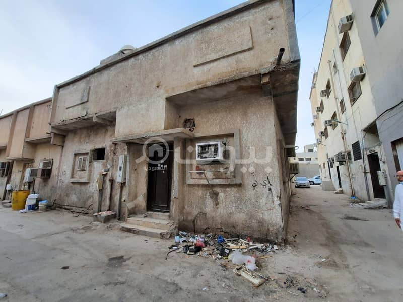 بيت شعبي للإيجار في حي الخالدية، وسط الرياض