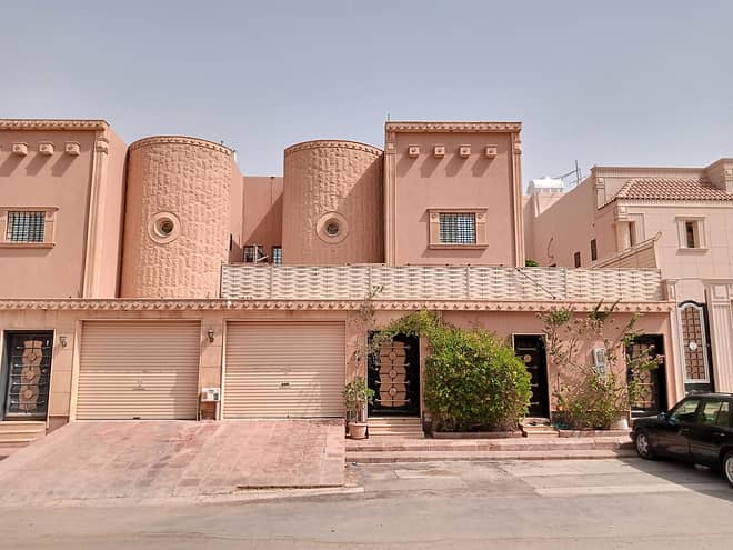 فيلا دوبلكس درج صالة للبيع حي اشبيليا ، شرق الرياض