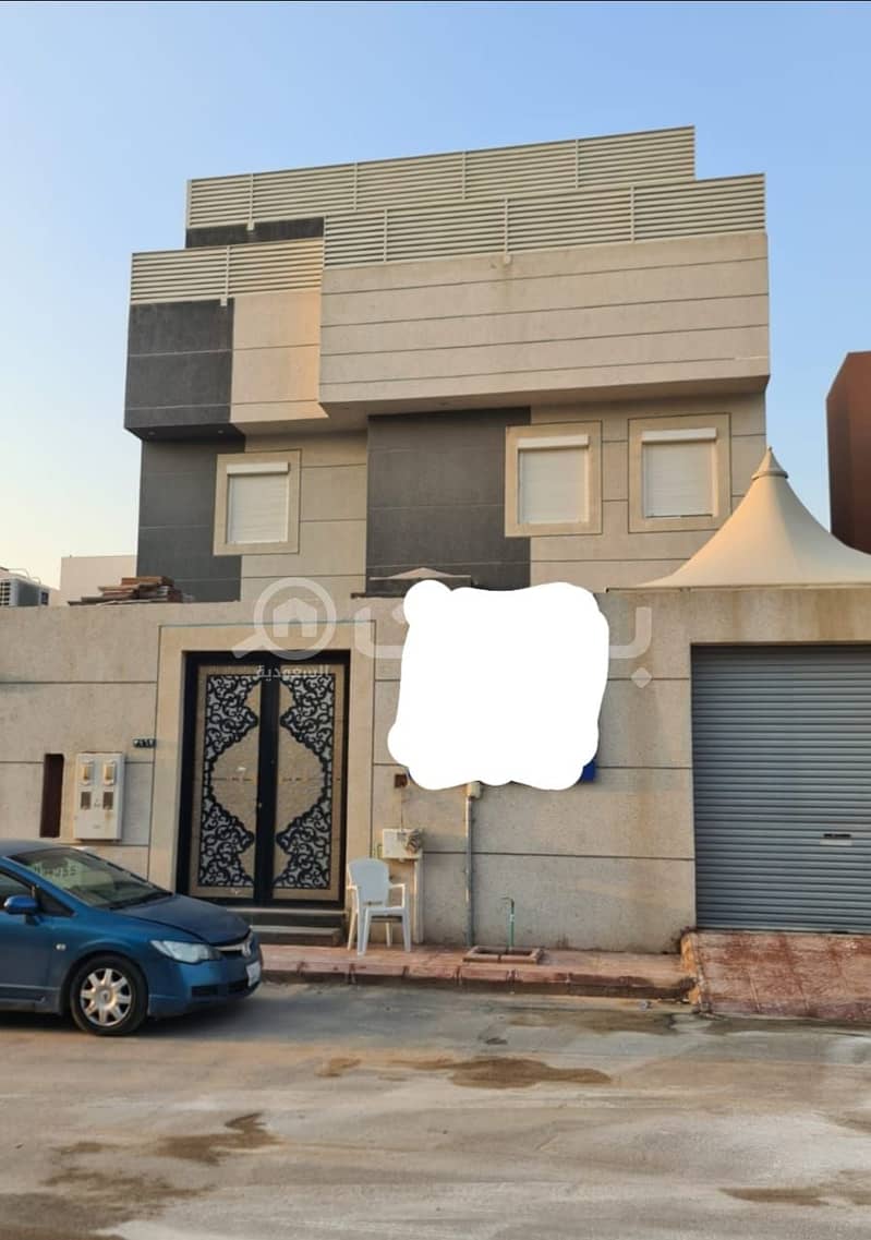 For sale, an internal staircase villa with an apartment in Al-Arid neighborhood, north of Riyadh