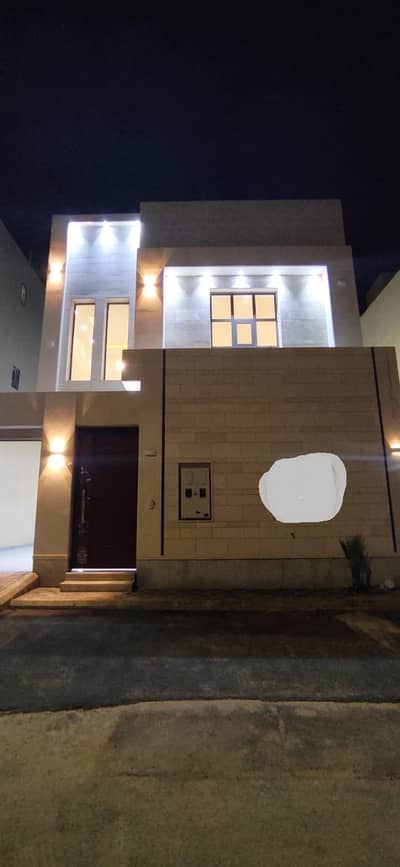 3 Bedroom Villa for Sale in Riyadh, Riyadh Region - Villa in Riyadh，East Riyadh，Al Rimal 3 bedrooms 1800000 SAR - 87518139