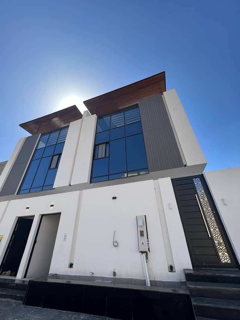 Attached villa + apartment and annex for sale in Taif, Al-Qarahin district