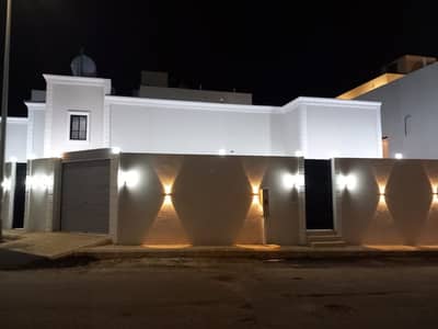 3 Bedroom Floor for Sale in Taif, Western Region - Separate floor for sale in Akhbab, Taif