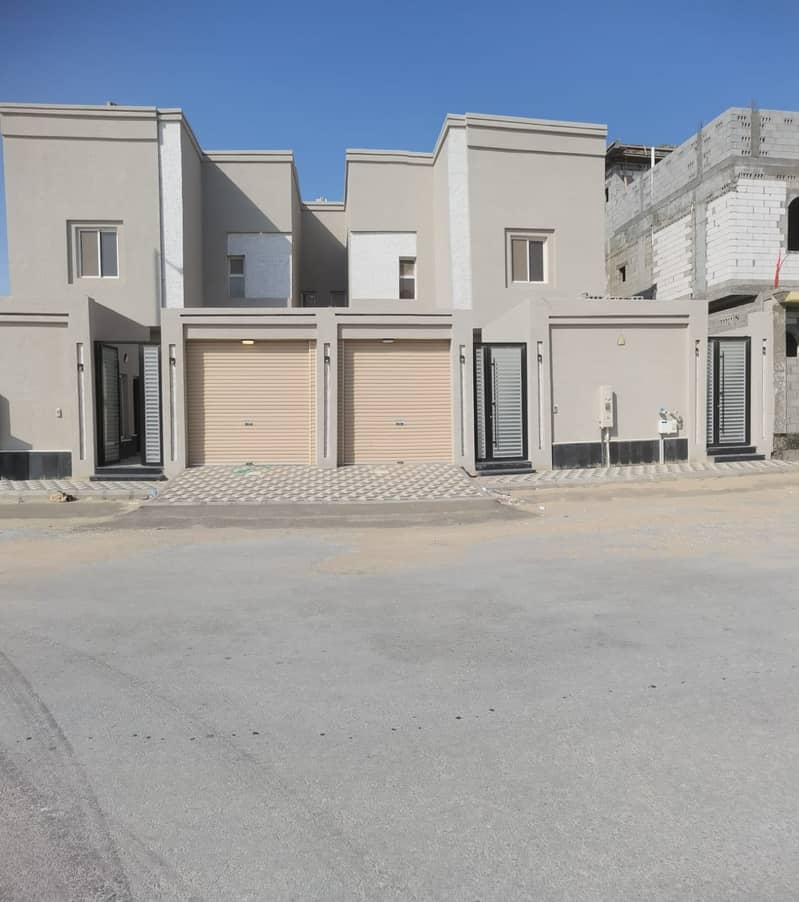 Contiguous villa + annex for sale in Al-Amanah district, Dammam