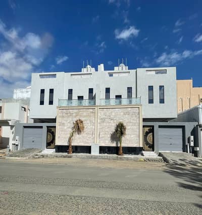 5 Bedroom Villa for Sale in Makkah, Western Region - Connected Villa For Sale In Al Umrah Al Jadidah, Makkah