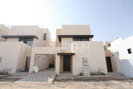 دور 3 غرف نوم للبيع في الرياض، منطقة الرياض - دور منفصل + شقة - الرياض حي الرمال