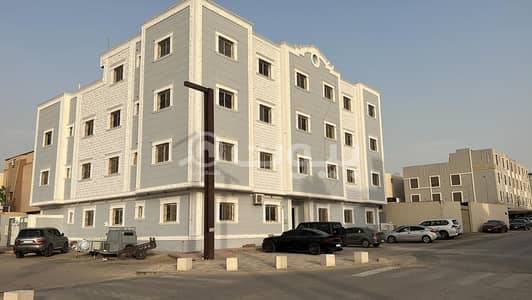 عمارة سكنية 11 غرف نوم للبيع في الرياض، منطقة الرياض - للبيع عمارة زاوية مجددة بالكامل، حي عرقة الرياض
