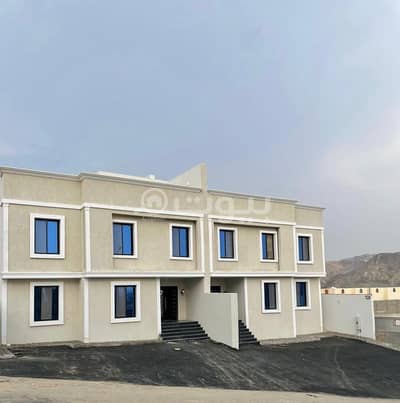 4 Bedroom Villa for Sale in Makkah, Western Region - Connected Villa + Annex For Sale In Al Ukayshiyyah, Makkah