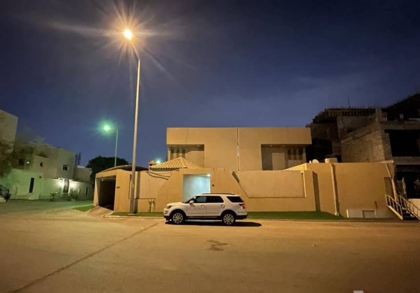 For sale a luxurious villa in Al Mughrizat, North Riyadh