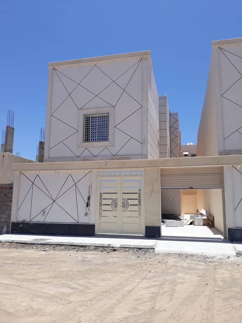 Detached Two Floors Villa For sale In Hamra Al Asd, Madina