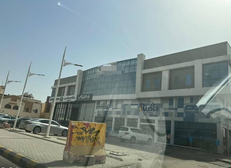 Showrooms and offices for sale in Al Nafal District, North of Riyadh Showrooms and offices for sale in Al Nafal District, North of Riyadh