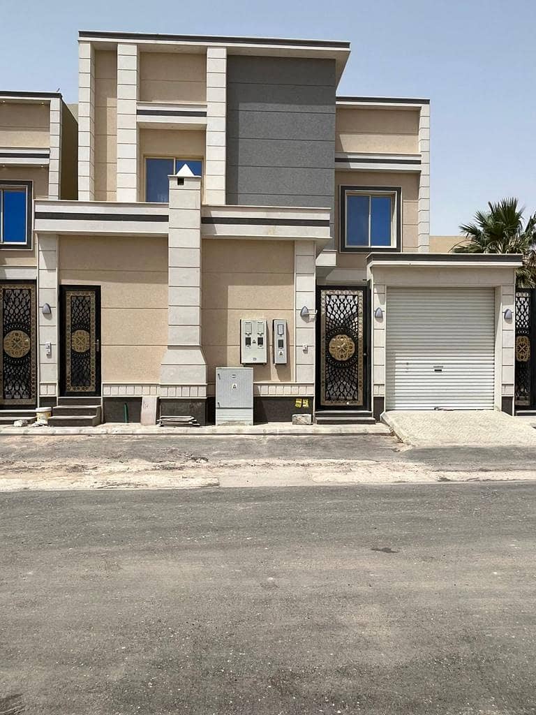 Villa with internal stairs and two apartments for sale in Al Qadisiyah, East Riyadh