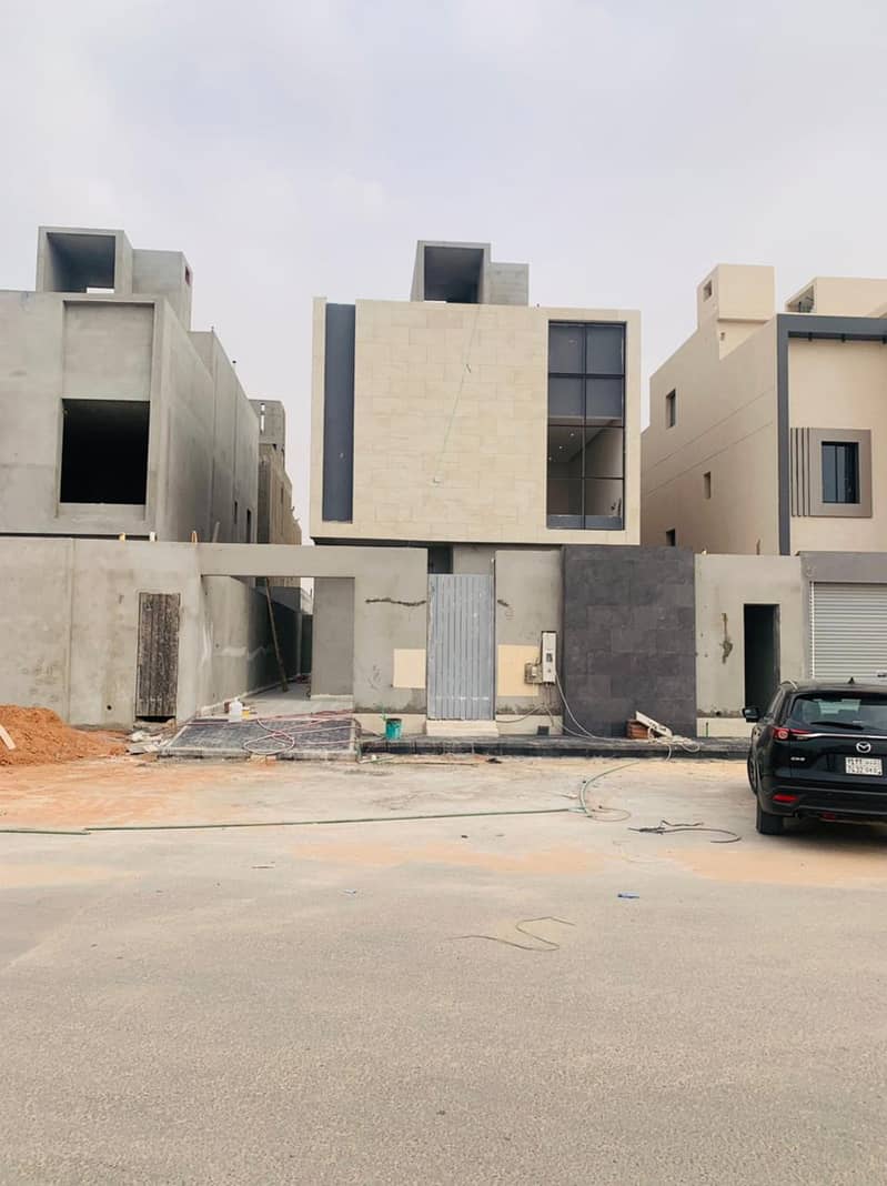 Villa with a roof for sale in Al-Arid district, North of Riyadh