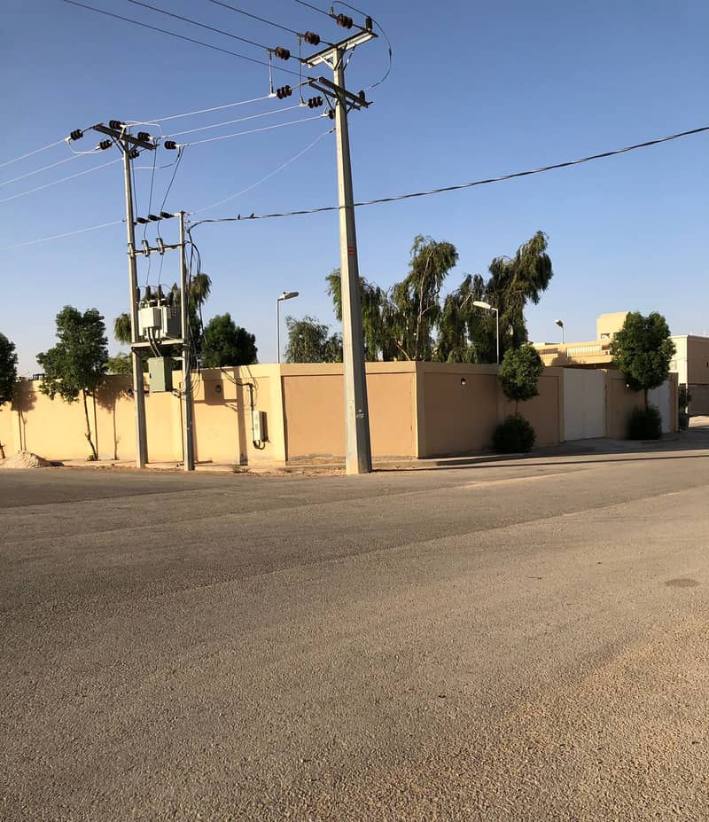 للبيع إستراحة زاوية في حي البيان، شرق الرياض