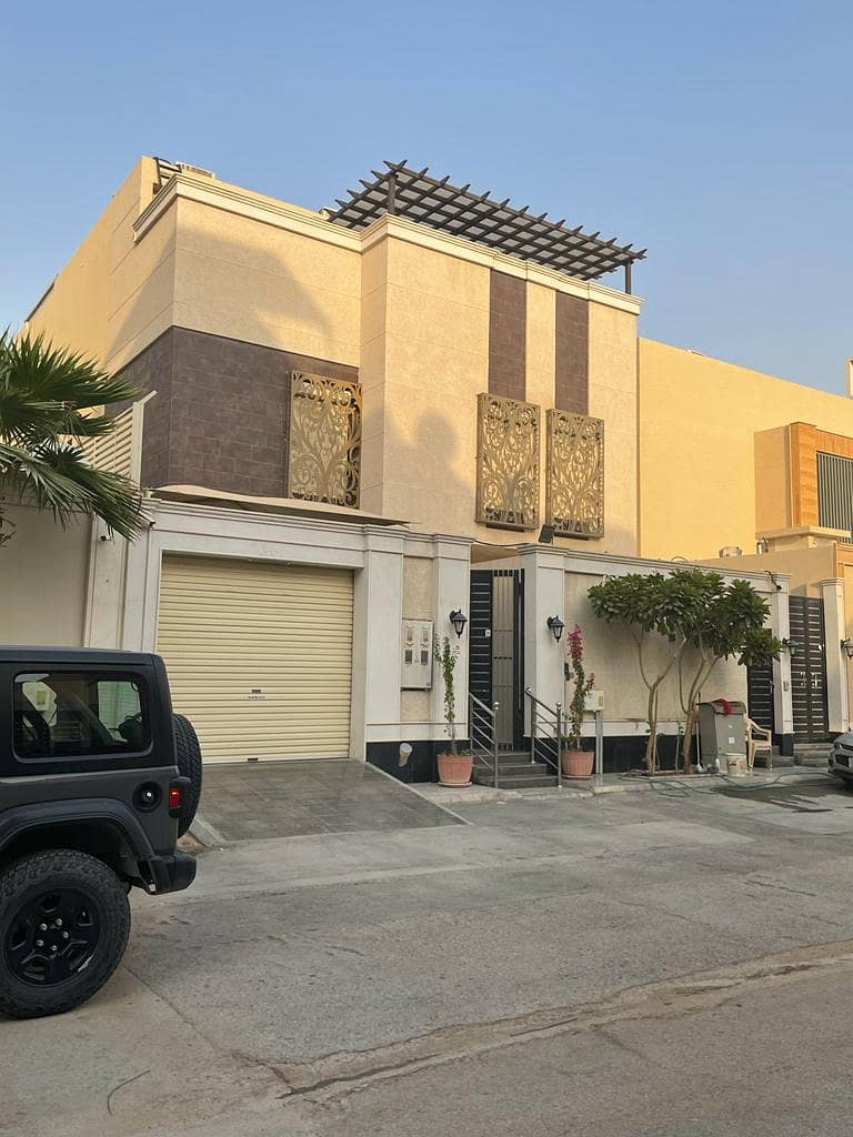 For Sale Internal Staircase Villa And Apartment In Hittin, North Riyadh