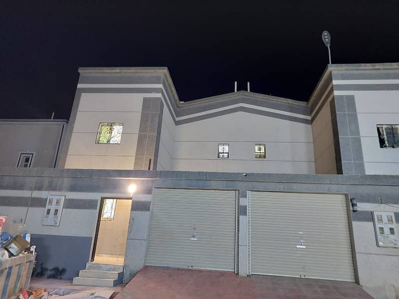 فيلا دورين مفصولة للبيع في حي الدار البيضاء , جنوب الرياض فيلا دورين مفصولة للبيع في حي الدار البيضاء , جنوب الرياض