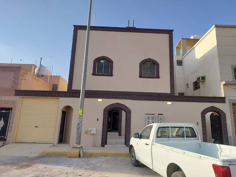 For Sale Upper Floor And A Roof In Al Dar Al Baida, South Riyadh