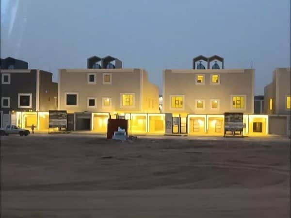 Floor in Riyadh，West Riyadh，Tuwaiq 5 bedrooms 750000 SAR - 87503013