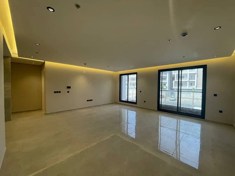 Apartment first floor for sale in Al Munsiyah district, East Riyadh