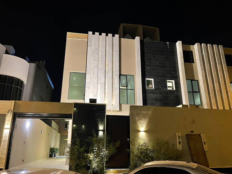 Staircase Villa For Sale In Al Munsiyah, East Riyadh