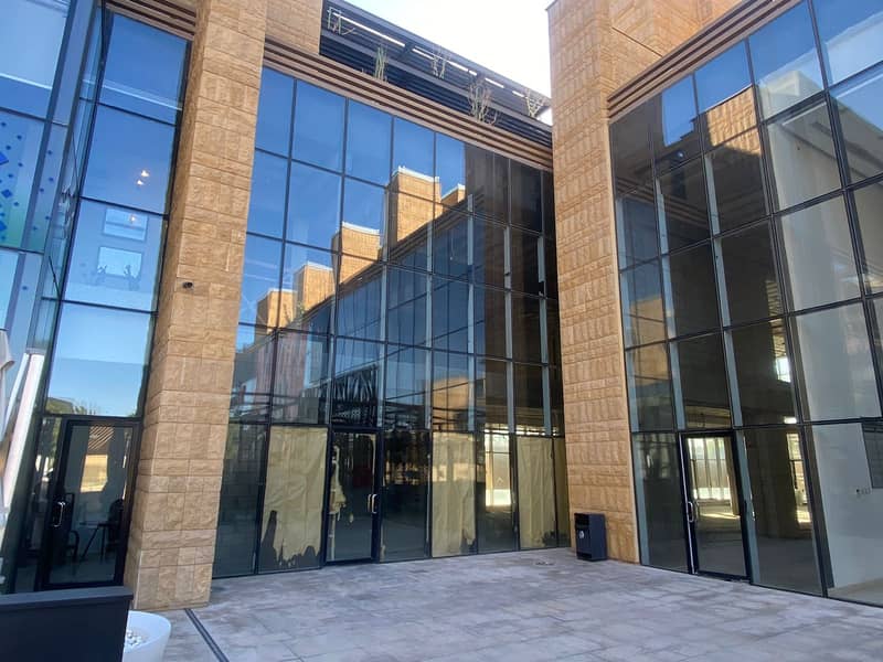 Commercial showroom for annual rent, The Elite Complex Al Sulimaniyah, north of Riyadh Commercial showroom for annual rent, The Elite Complex Al Sulimaniyah, north of Riyadh