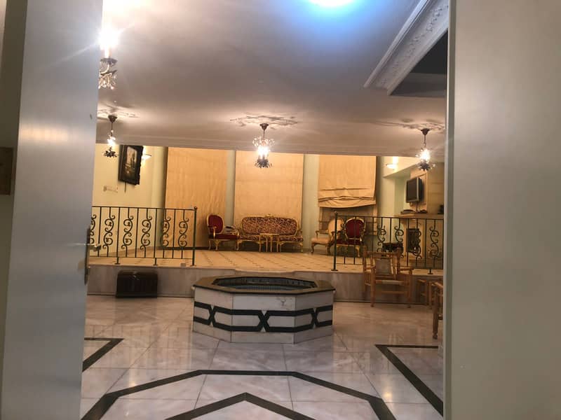 For sale a villa and a building attached to the Al-Rayyan, east of Riyadh
