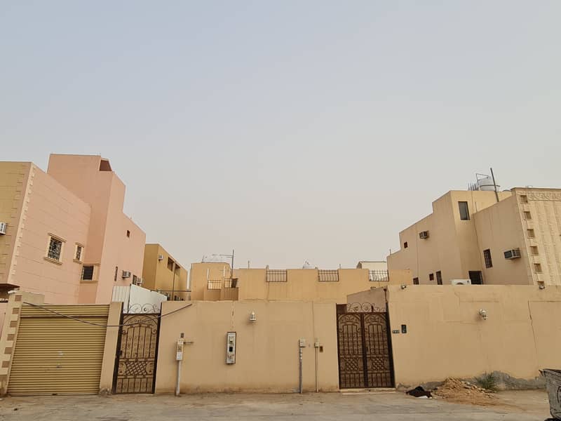فيلا دور مستقل للبيع في الدار البيضاء، جنوب الرياض