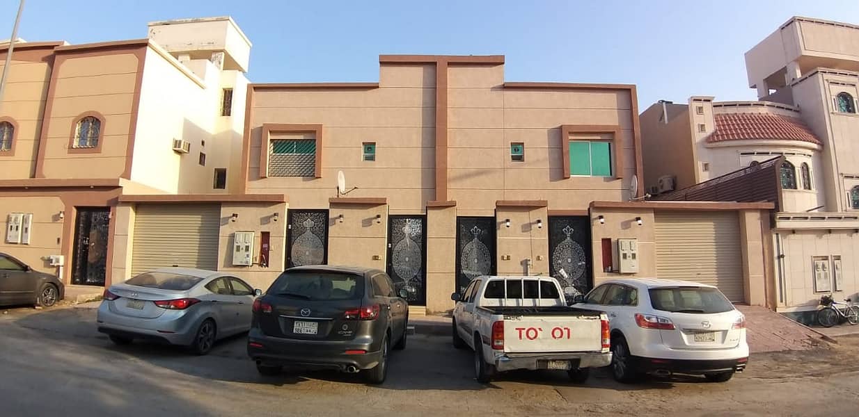 Upper Floor And Apartment With A Deed For Sale In Al Aziziyah, South Riyadh
