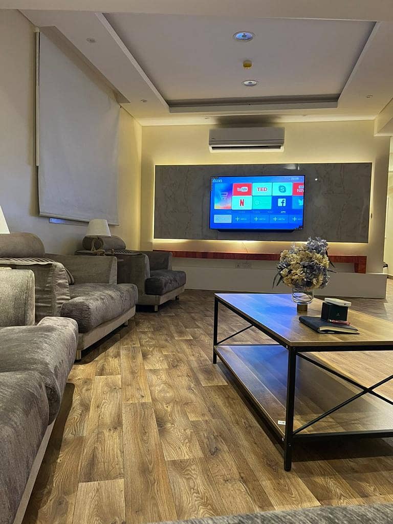 Apartment in Riyadh，North Riyadh，Al Malqa 3 bedrooms 90000 SAR - 87532416